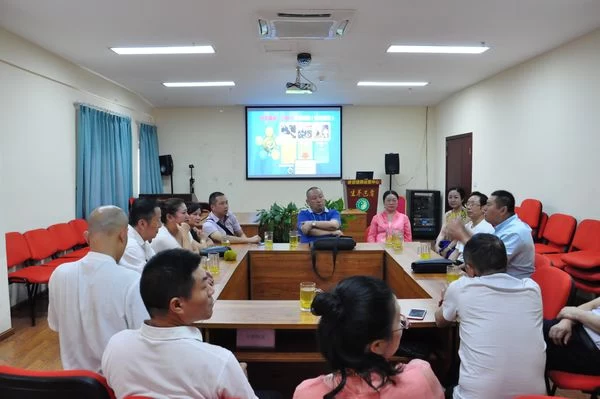 上海公益健康服务将率先入驻成都 成为成都百姓“贴心管家”(图1) 上海公益健康服务将率先入驻成都 成为成都百姓“贴心管家”(图1)