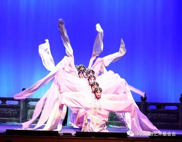 中国少年京剧艺术团圆满完成赴澳门演出交流活动(图1) 中国少年京剧艺术团圆满完成赴澳门演出交流活动(图1)