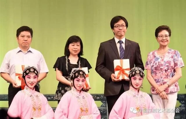 中国少年京剧艺术团圆满完成赴澳门演出交流活动(图6) 中国少年京剧艺术团圆满完成赴澳门演出交流活动(图6)