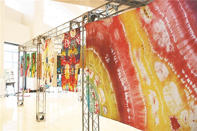 榆林职业技术学院:精美毕业展诠释美育成果(图3) 榆林职业技术学院:精美毕业展诠释美育成果(图3)
