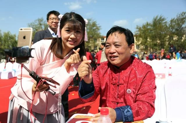 2018汾酒封藏大典在山西汾阳杏花村开幕(图3)