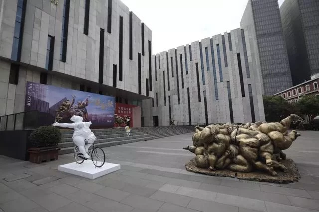 众艳亮相金陵——“一路欢歌——许鸿飞雕塑世界巡展·南京站”启幕(图16)