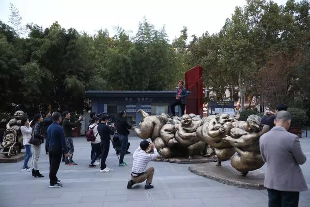 众艳亮相金陵——“一路欢歌——许鸿飞雕塑世界巡展·南京站”启幕(图12)