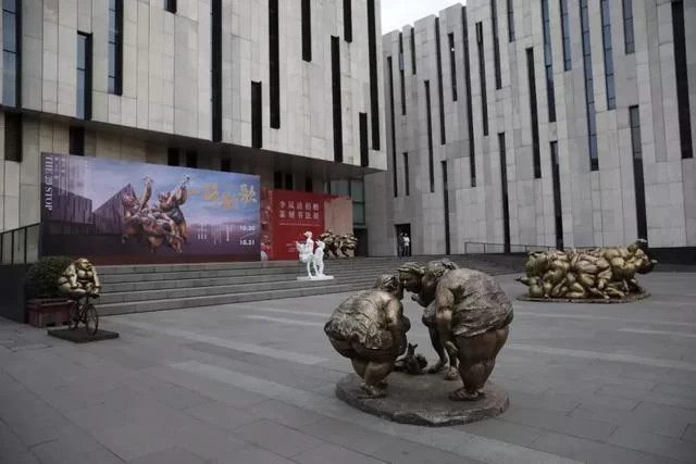 众艳亮相金陵——“一路欢歌——许鸿飞雕塑世界巡展·南京站”启幕(图20)