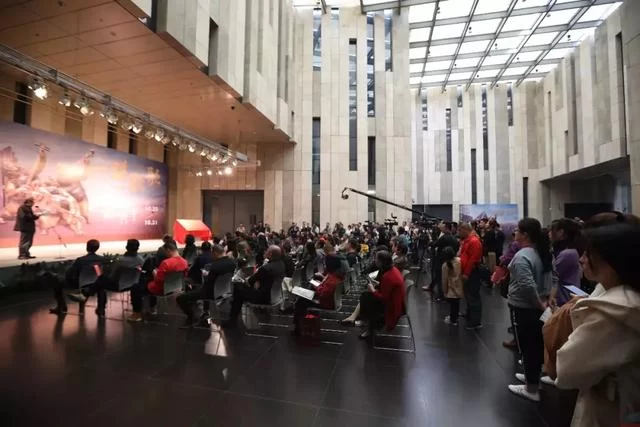 众艳亮相金陵——“一路欢歌——许鸿飞雕塑世界巡展·南京站”启幕(图1)