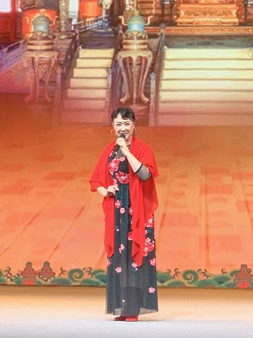 北京市顺义区第二届戏曲艺术节暨第十四届“高丽营杯”京津冀戏曲票友演唱会举办(图3) 北京市顺义区第二届戏曲艺术节暨第十四届“高丽营杯”京津冀戏曲票友演唱会举办(图3)