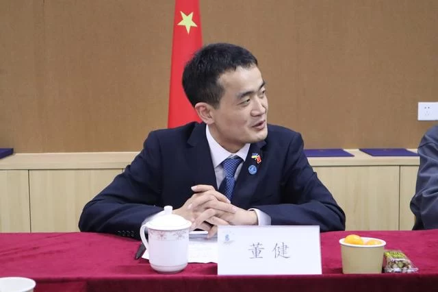 乌克兰留学中心福建省分中心成立仪式在南京总部举行(图2) 乌克兰留学中心福建省分中心成立仪式在南京总部举行(图2)