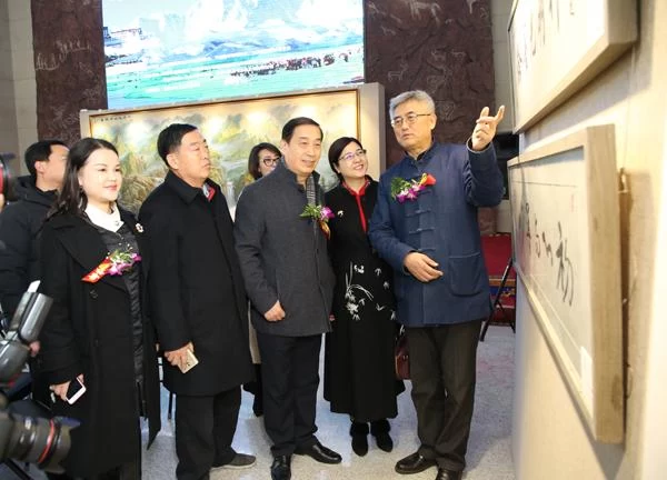 "初心与善行——翰墨光明行十周年书画图片展"在京开幕(图2) "初心与善行——翰墨光明行十周年书画图片展"在京开幕(图2)