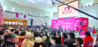 “伟大转折—全国红色美术作品展”在遵义市美术馆开幕(图2) “伟大转折—全国红色美术作品展”在遵义市美术馆开幕(图2)