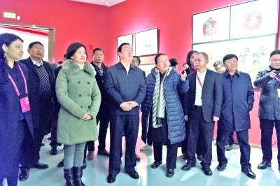 “伟大转折—全国红色美术作品展”在遵义市美术馆开幕(图1) “伟大转折—全国红色美术作品展”在遵义市美术馆开幕(图1)