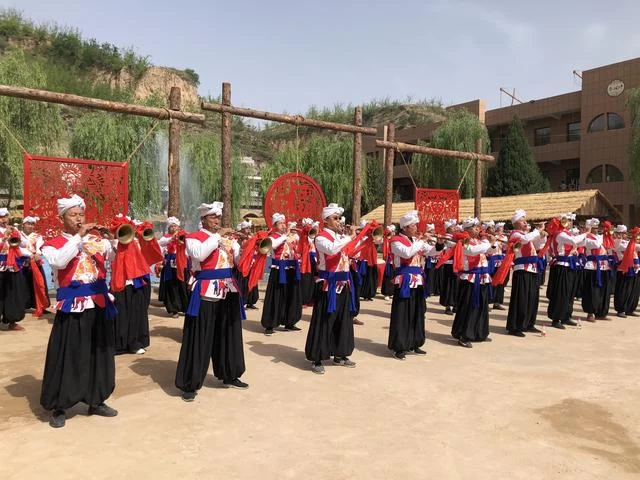 聚焦老区致富:2019“秦岭与黄河对话”榆林绥德枣林坪上河源举行(图4) 聚焦老区致富:2019“秦岭与黄河对话”榆林绥德枣林坪上河源举行(图4)