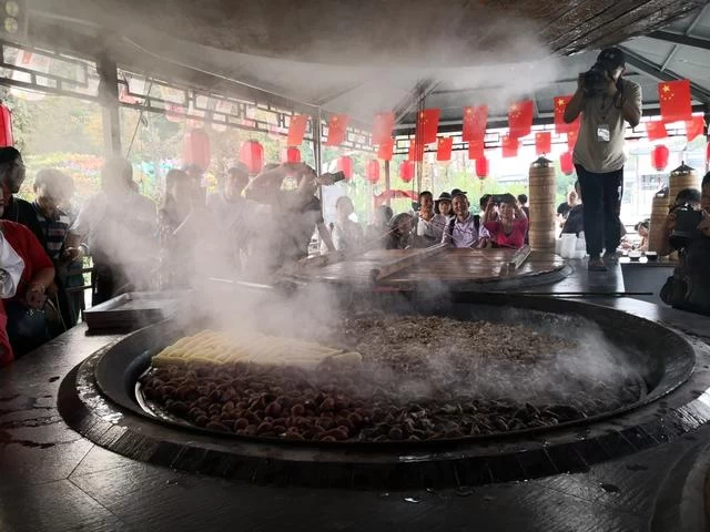 江苏兴化水上森林推出秋韵诗歌美食文化旅游节(图2) 江苏兴化水上森林推出秋韵诗歌美食文化旅游节(图2)