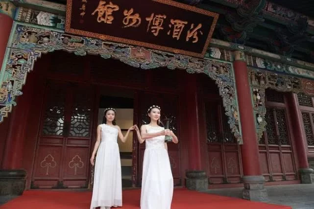 李秋喜点燃中国白酒的“生命之火”,2019“行走的汾酒”再度出发(图5) 李秋喜点燃中国白酒的“生命之火”,2019“行走的汾酒”再度出发(图5)