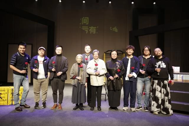 《世间幸亏有过老舍》朗读会在京举行(图1) 《世间幸亏有过老舍》朗读会在京举行(图1)