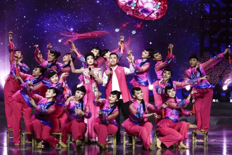 风也有根,黄河心唱——郭亮亮、赵燕民歌专场演出成功举办(图3) 风也有根,黄河心唱——郭亮亮、赵燕民歌专场演出成功举办(图3)