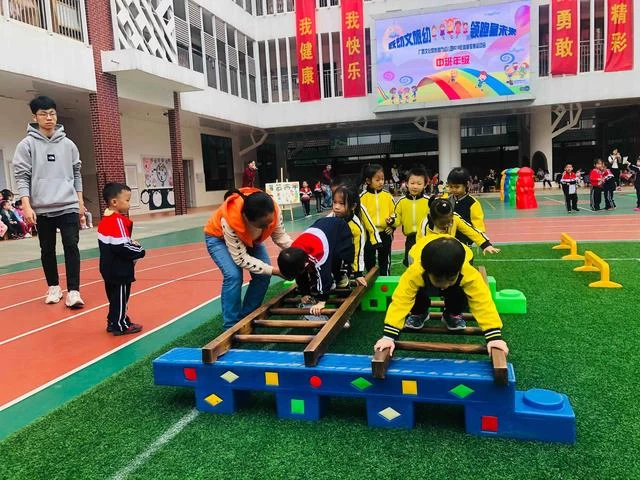 广西文旅幼首届冬季运动会带领孩子领跑未来(图3) 广西文旅幼首届冬季运动会带领孩子领跑未来(图3)