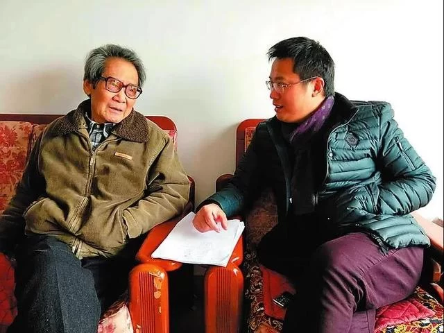 《文学桂军研究资料丛书·韦其麟研究》出版(图2) 《文学桂军研究资料丛书·韦其麟研究》出版(图2)