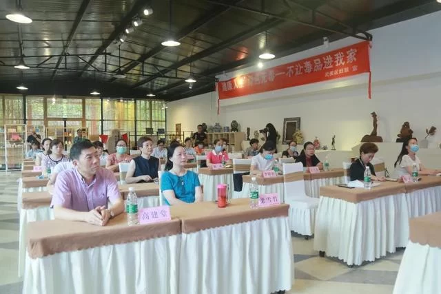 时代匠造——受邀参加武侯区妇联第五届三次执委会(图4) 时代匠造——受邀参加武侯区妇联第五届三次执委会(图4)