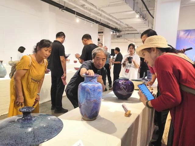 河南钧瓷非遗走进广西,中原瓷文化惊艳壮乡(图3) 河南钧瓷非遗走进广西,中原瓷文化惊艳壮乡(图3)