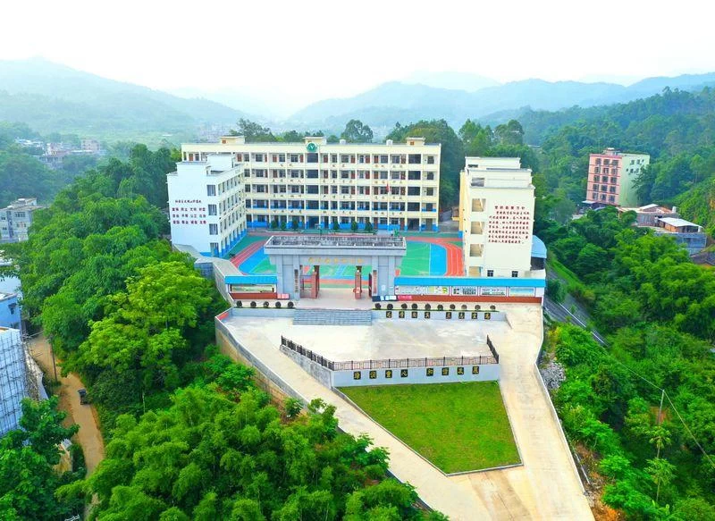 一个人口大县的教育"涅槃"——广西博白教育兴县观察(图4) 一个人口大县的教育"涅槃"——广西博白教育兴县观察(图4)