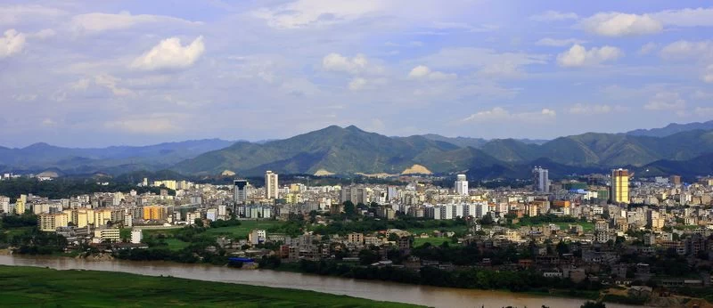 一个人口大县的教育"涅槃"——广西博白教育兴县观察(图1) 一个人口大县的教育"涅槃"——广西博白教育兴县观察(图1)