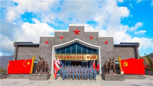 幸福花儿朵朵开——英山县创建国家公共文化服务体系示范区“三好”模式探访(图2) 幸福花儿朵朵开——英山县创建国家公共文化服务体系示范区“三好”模式探访(图2)