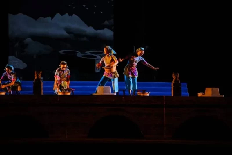 “婺风遗韵·水墨金华”非遗一台戏书就文旅华章(图8) “婺风遗韵·水墨金华”非遗一台戏书就文旅华章(图8)