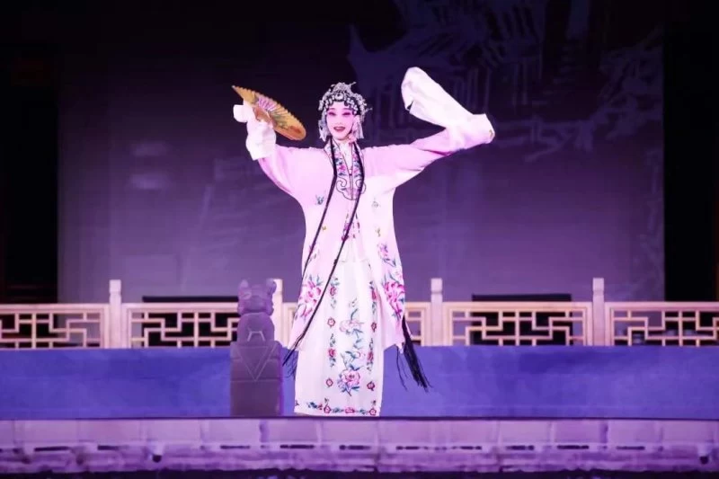 “婺风遗韵·水墨金华”非遗一台戏书就文旅华章(图6) “婺风遗韵·水墨金华”非遗一台戏书就文旅华章(图6)