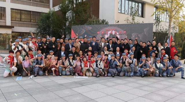用杂技语言讲好红色故事——杂技报告剧《芦苇青青菜花黄》将于12月首演(图5) 用杂技语言讲好红色故事——杂技报告剧《芦苇青青菜花黄》将于12月首演(图5)