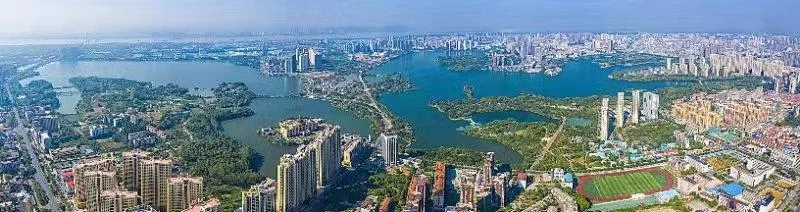 李青松、卢丽君:仰望东坡(图2) 李青松、卢丽君:仰望东坡(图2)