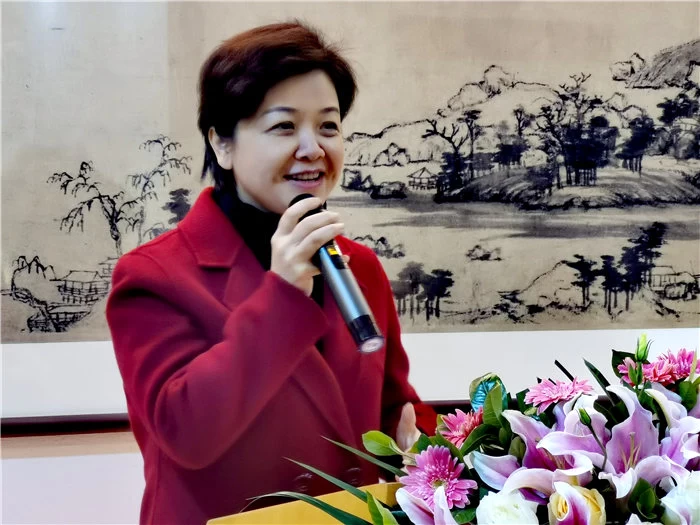 北大中文系为王力等三位一级教授铜像安放揭幕(图7) 北大中文系为王力等三位一级教授铜像安放揭幕(图7)