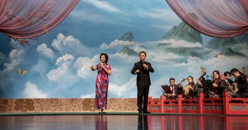 黄梅戏大剧院:点亮黄冈 重启未来——写在黄梅戏大剧院开业运营5周年(图9) 黄梅戏大剧院:点亮黄冈 重启未来——写在黄梅戏大剧院开业运营5周年(图9)