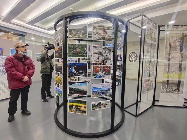 贵州省文化馆用近200张照片讲述脱贫攻坚的故事(图5) 贵州省文化馆用近200张照片讲述脱贫攻坚的故事(图5)