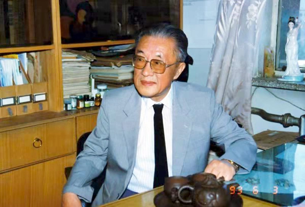 中医药学理论体系的构建与表述——为中医药学术发展构建顶层设计并践行的医家方药中(上) (图1) 中医药学理论体系的构建与表述——为中医药学术发展构建顶层设计并践行的医家方药中(上) (图1)