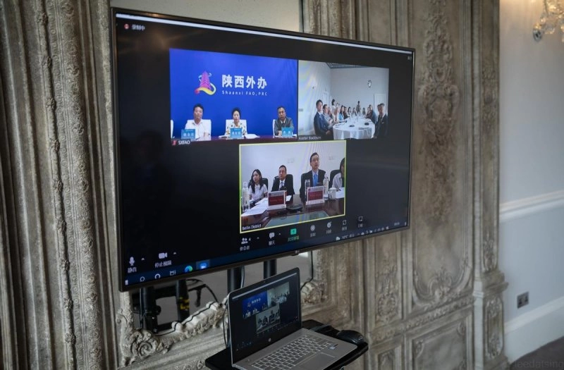 中英“丝路起点与终点的对话”交流活动成功举办(图2) 中英“丝路起点与终点的对话”交流活动成功举办(图2)