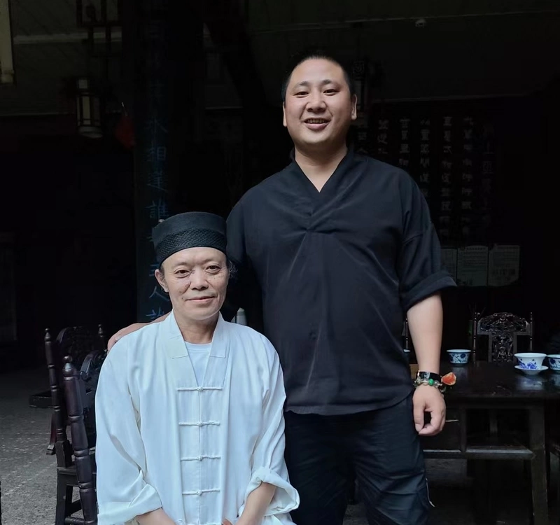 “七星连珠”观天象,青城山上会真人(图2) “七星连珠”上青城,天师洞中夜问道(图2)