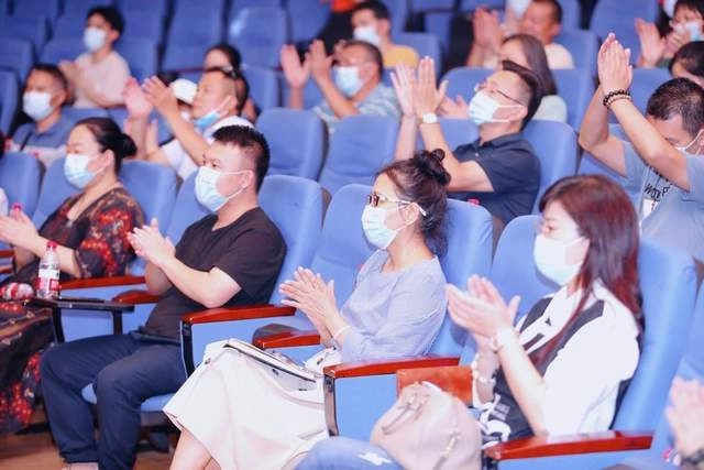 霍俊明：“新工业诗歌”的关键在于“新”(图2)