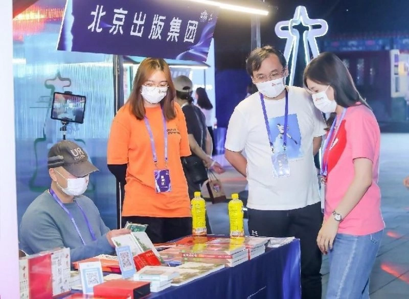 中秋潮玩好去处 “白塔妙会”文创市集开市(图3) 中秋潮玩好去处 “白塔妙会”文创市集开市(图3)
