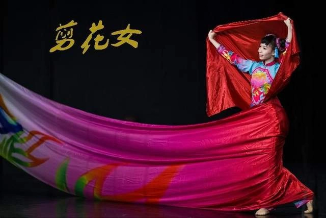 大型音舞诗画情景剧《天地密码》将在“十一”上演(图3) 大型音舞诗画情景剧《天地密码》将在“十一”上演(图3)