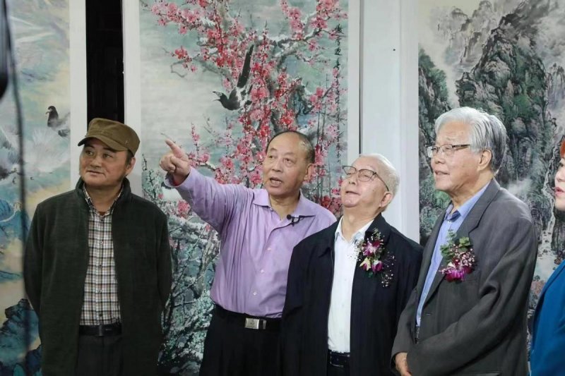 两地三友，三生有缘，“岁寒三友”画展在南京举办(图2)