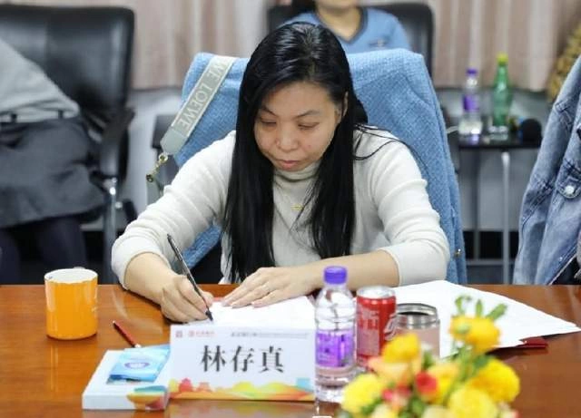 中轴文创产品让活的遗产融入生活 助力北京文化中心建设(图4) 中轴文创产品让活的遗产融入生活 助力北京文化中心建设(图4)