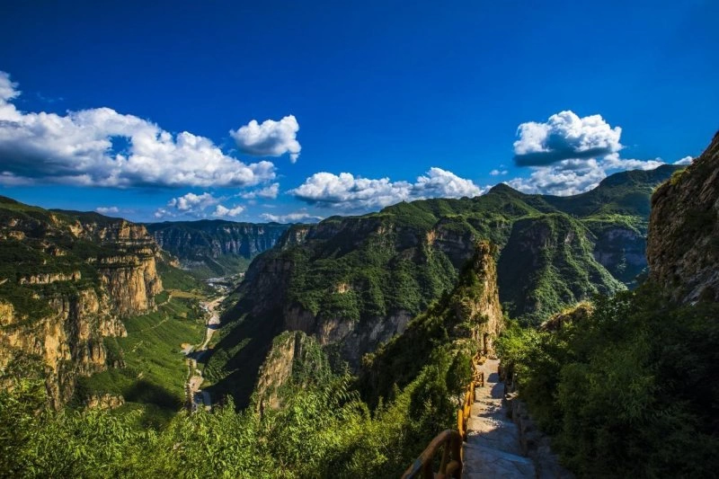 文旅市场强势复苏之年,山西八泉峡在行动(图1) 文旅市场强势复苏之年,山西八泉峡在行动(图1)