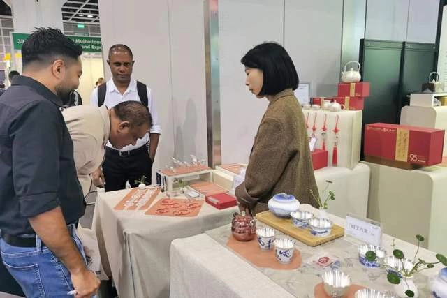 源于丽江,献给世界 | 百岁坊品牌应邀参加香港礼品及赠品展(图4) 源于丽江,献给世界 | 百岁坊品牌应邀参加香港礼品及赠品展(图4)