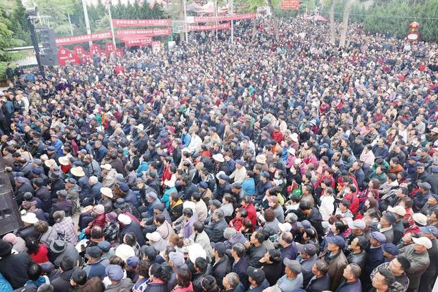 文化沃土绽放文艺之花 以文化自信书写开拓进取新篇章(图5) 文化沃土绽放文艺之花 以文化自信书写开拓进取新篇章(图5)