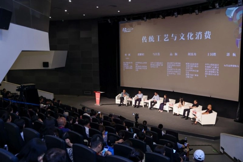 焕新升级新“夜”态,2023中国传统工艺振兴主题展璀璨启幕(图6) 焕新升级新“夜”态,2023中国传统工艺振兴主题展璀璨启幕(图6)