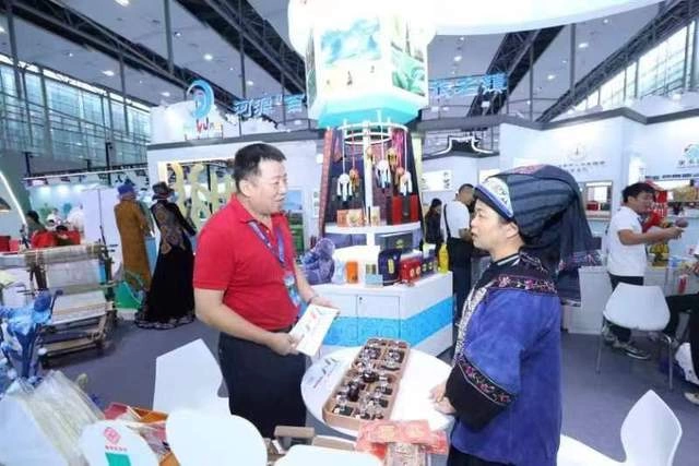 2023世界华视之星旅游形象大使万里行推介会在广州成功举办(图2) 2023世界华视之星旅游形象大使万里行推介会在广州成功举办(图2)