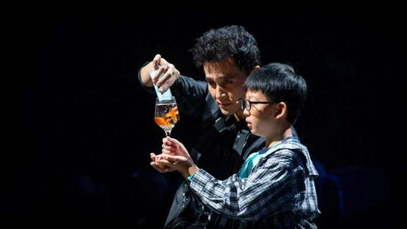 魔术必须回到舞台——刘世杰《真魔术》专场演出的个体表达(图3) 魔术必须回到舞台——刘世杰《真魔术》专场演出的个体表达(图3)