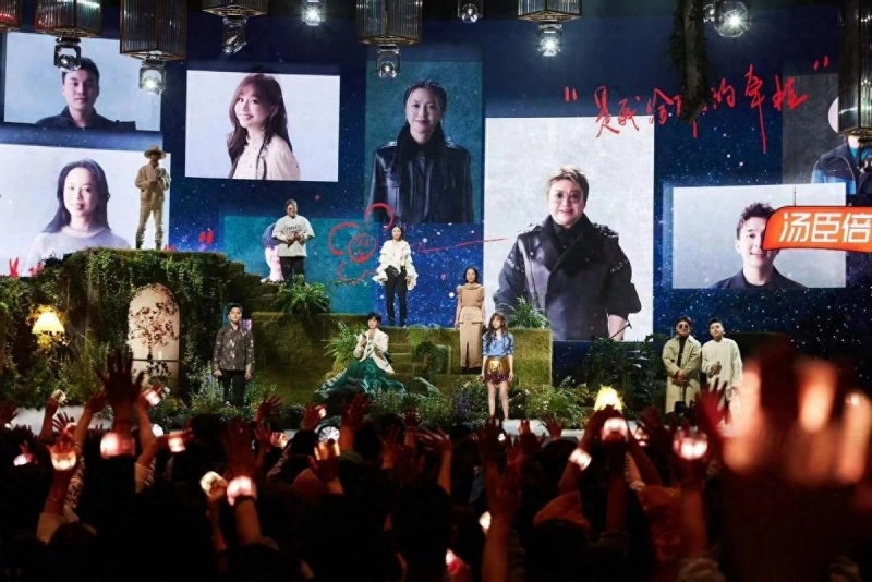额尔古纳乐队亮相《声生不息家年华》舞台受好评(图1) 额尔古纳乐队亮相《声生不息家年华》舞台受好评(图1)