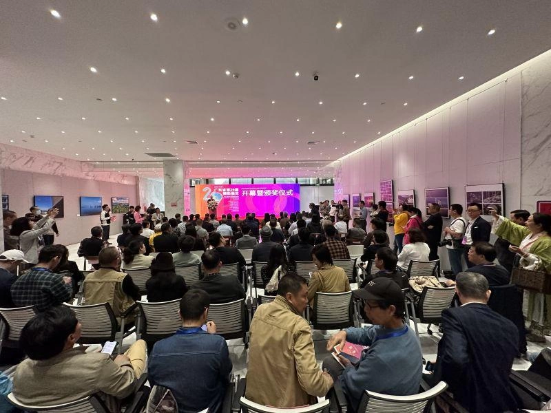 广东省第29届摄影展览开幕暨颁奖仪式宝安区美术馆隆重举行(图14) 广东省第29届摄影展览开幕暨颁奖仪式宝安区美术馆隆重举行(图14)