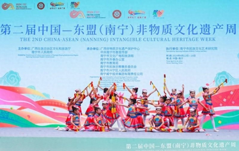 一所幼儿园的“惊艳”——第二届中国—东盟（南宁）非物质文化遗产周在南宁举行(图1)